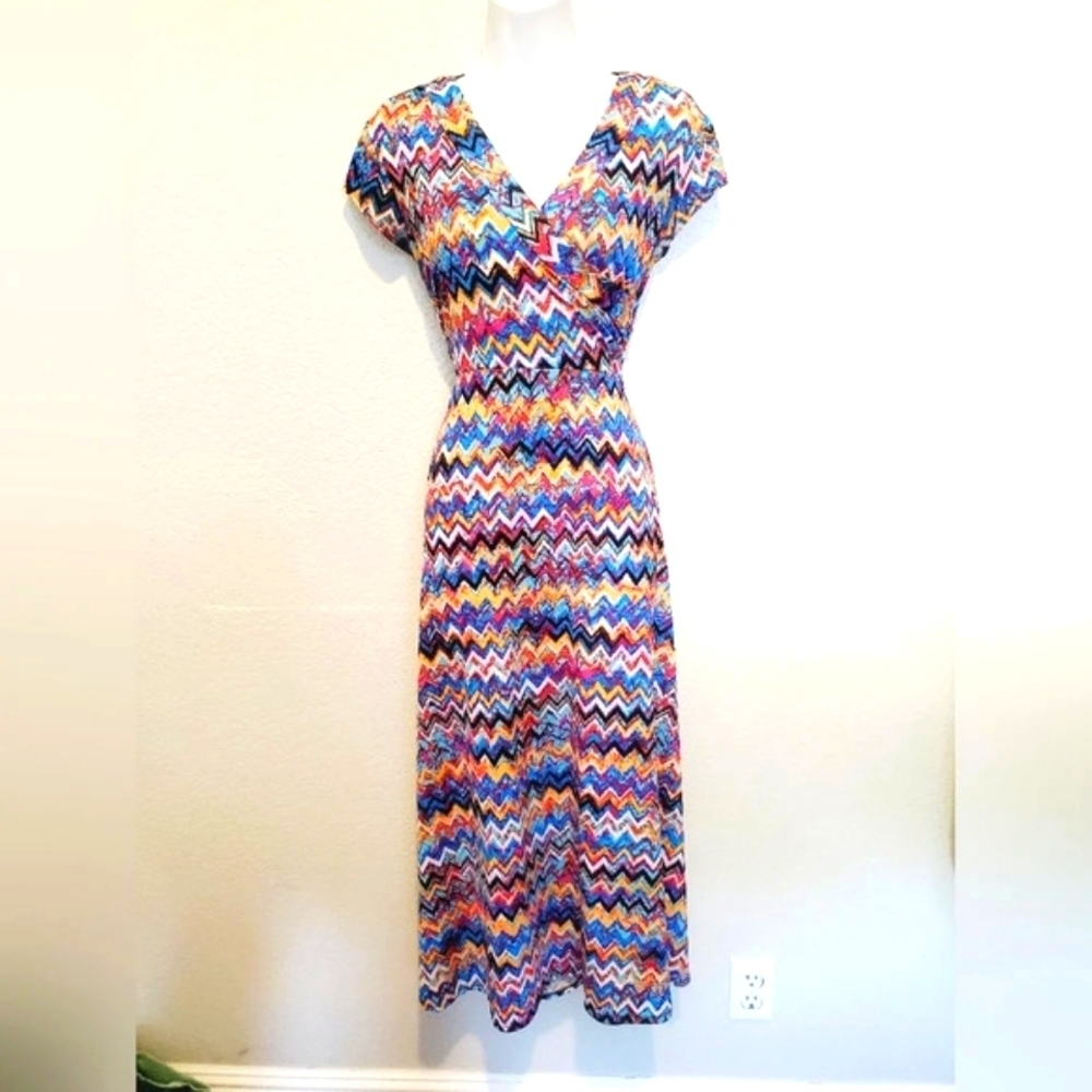 💚5/$25 Karin Steven's Colorful Chevron Print Long Maxi Dress Size Small